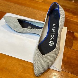 Cute Rothys! Worn a few times.